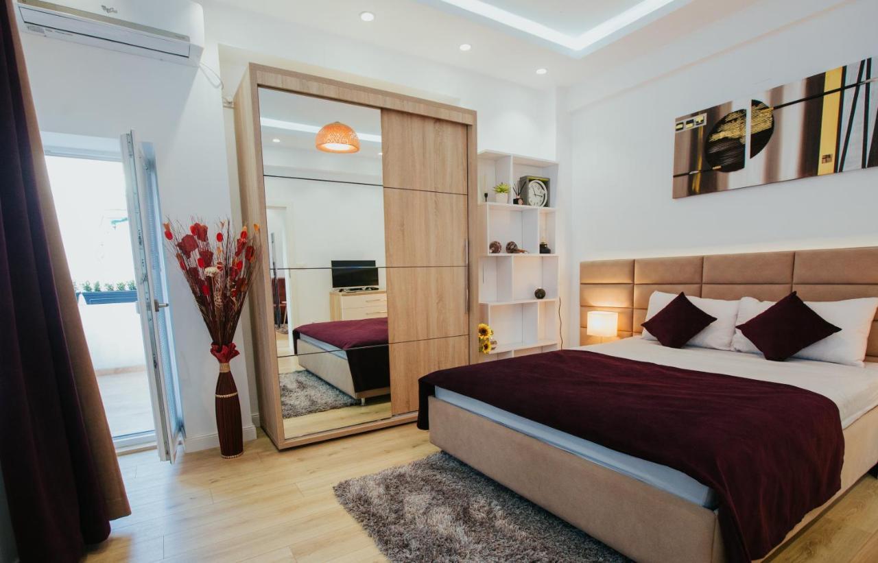 Color Apartments Corneliu Coposu 1A Street Bukarest Exterior foto