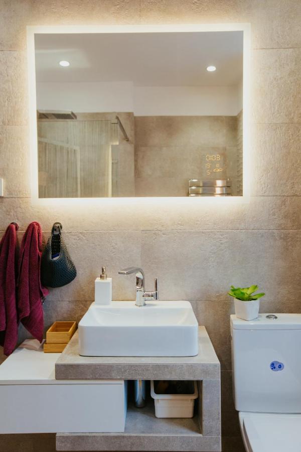 Color Apartments Corneliu Coposu 1A Street Bukarest Exterior foto