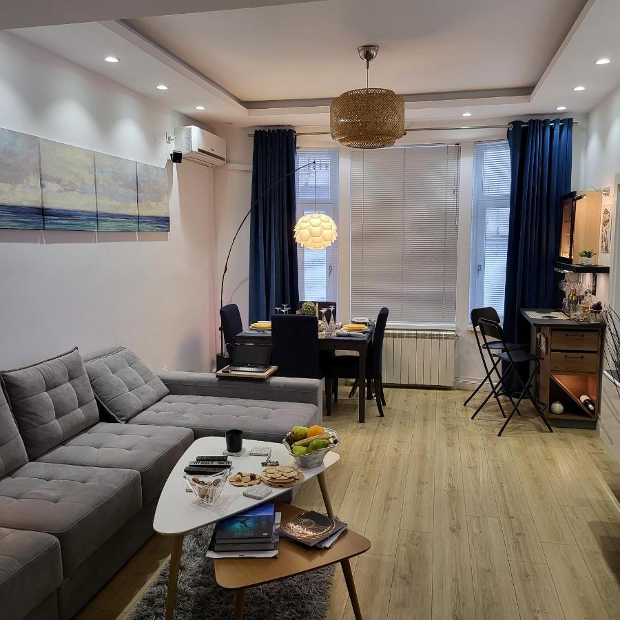 Color Apartments Corneliu Coposu 1A Street Bukarest Exterior foto