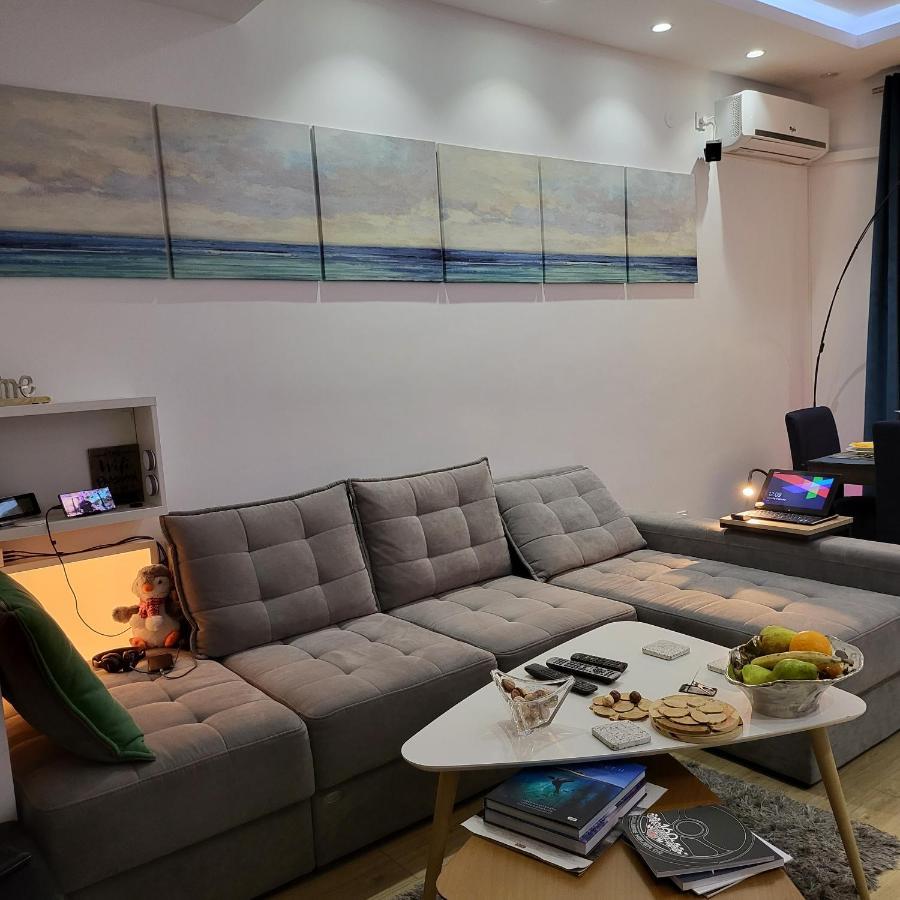Color Apartments Corneliu Coposu 1A Street Bukarest Exterior foto